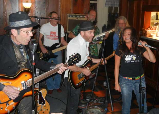 Response on call & response on I'd Rather Drink Muddy Water (the whole audience responded) l - r: Me, Jamie, Mike, Randy, Jim Leonardis and Lara.