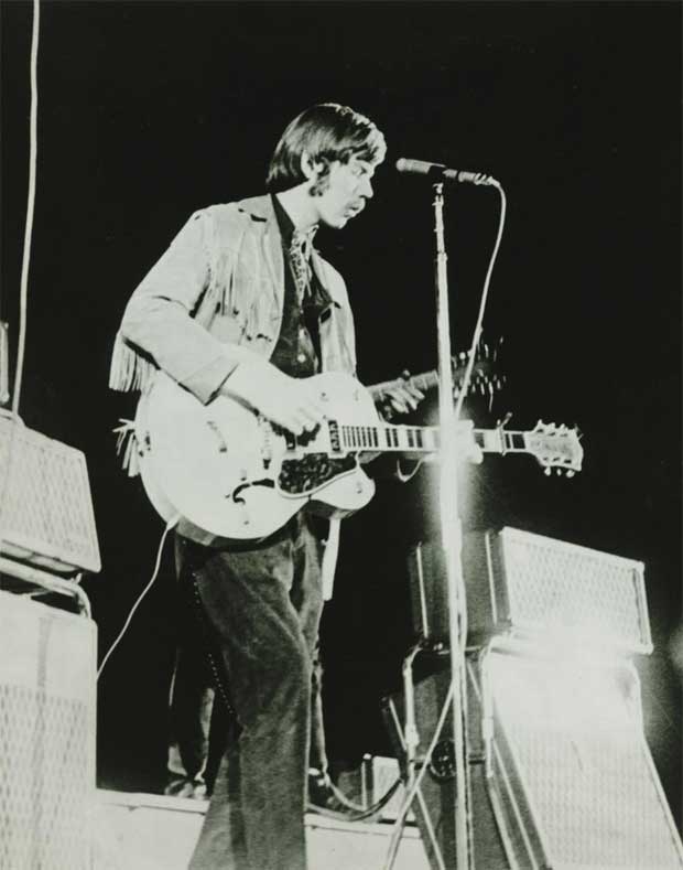 Dan Hicks (Charlatans) playing Mike Wilhelm's 1954 Gretsch, Cow Palace, April 4,1966